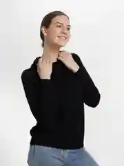 Черный свитер С КАПЮШОНОМ