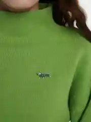 Зеленый брошь на булавке
