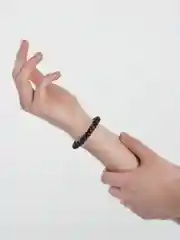 Серый браслет с камнем