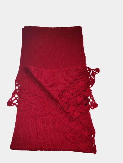Шарф из шерстяной пряжи Venera