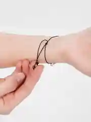 Браслет-нить "Simple bracelete"с камнем сердолик