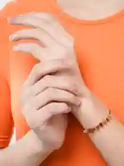 Браслет-нить "Simple bracelete"с камнем сердолик