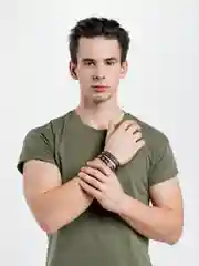 Коричневый браслет