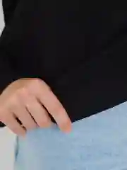 Женское черное худи JOE LO без шнурка