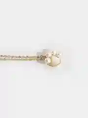 Цепочка с кулоном в виде кошачьей лапки с жемчужинами