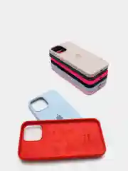 Алый чехол Silicone Case для iPhone 13 / 14, Pro, Pro Max с закрытым низом