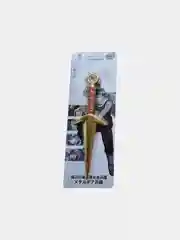 Красный оружие Наруто металл