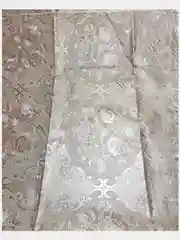 Клеенка на стол на тканевой основе "Серебряный букет", 120/200 * 137 см