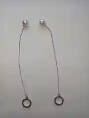 Серебряный серьги-гвоздики с имитацией жемчуга