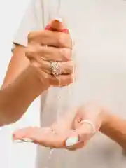 Красный beauty4life Спонж для умывания конняку в форме сердца