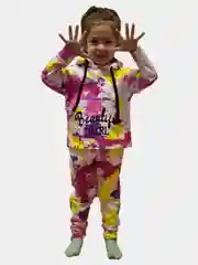Зеленый костюм для девочки
