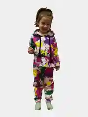 Зеленый костюм для девочки