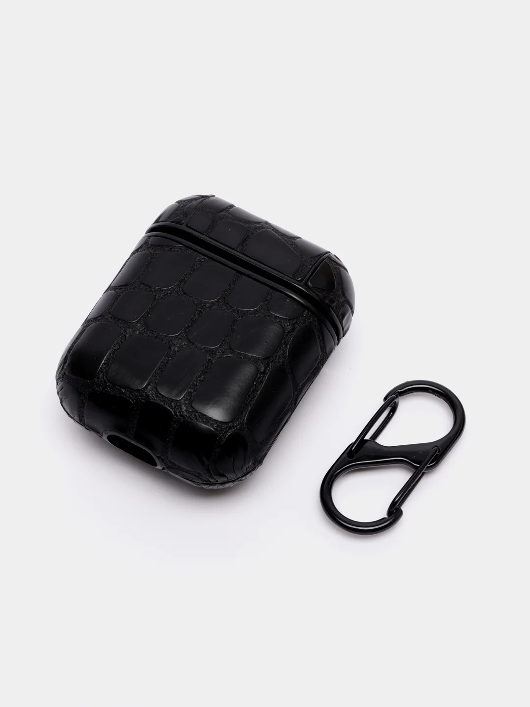 Черный чехол для AirPods 1/2. Кожа + пластик в ассортименте