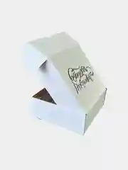 Белый коробка из микрогофрокартона 16*16*6 см самосборная 2шт, подарочная "Дорогому человеку"