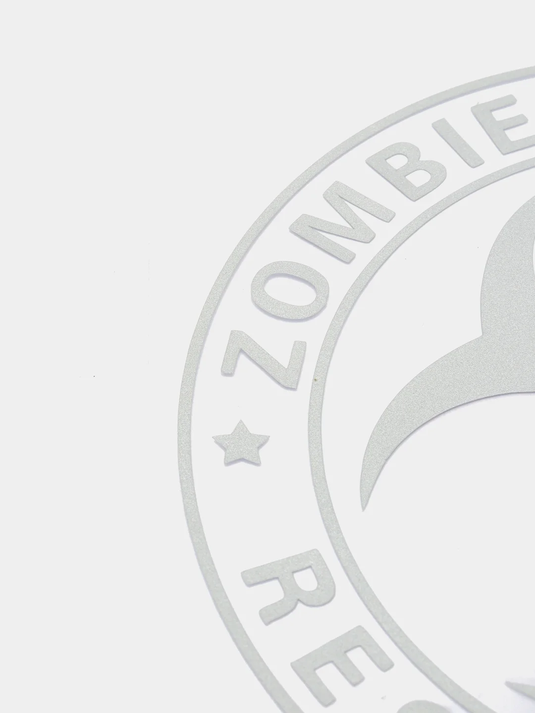 Белый наклейка на авто "Zombie outbreak responce team"