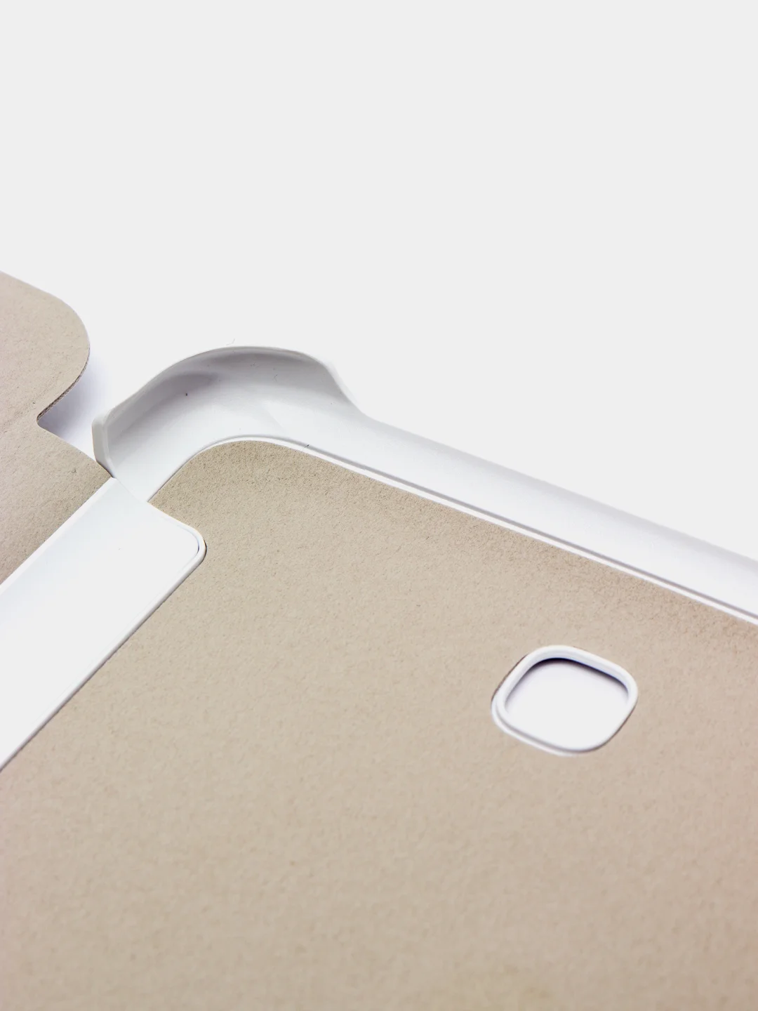 Белый чехол Samsung Book Cover для Samsung Galaxy Tab 3 7.0