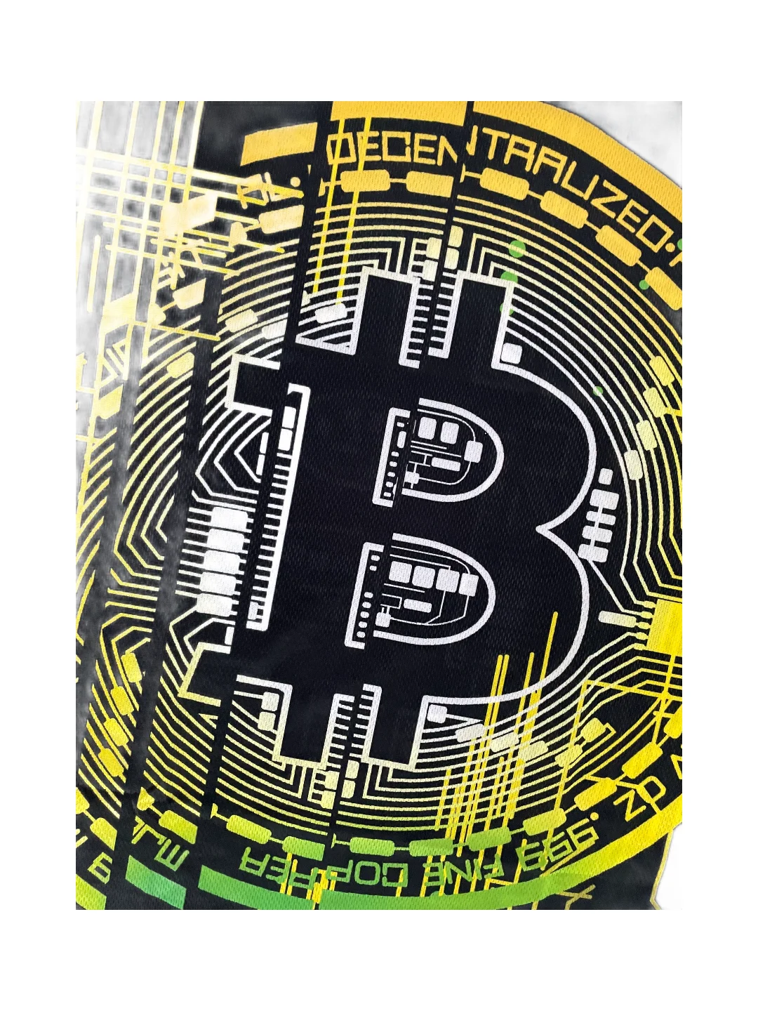 Футболки с изображением Биткоина