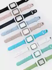 Силиконовый ремешок для Apple Watch с защитным стеклом 2 в 1