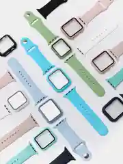 Силиконовый ремешок для Apple Watch с защитным стеклом 2 в 1