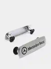 Комплект шильдиков с эмблемой авто "MERCEDES-BENZ" и  4 винтовыми креплениями (Пара)