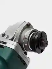 Угловая шлифмашина (УШМ) FAVOURITE FG 1100, 1100Вт, 125 мм, 11 000 об/мин., коробка