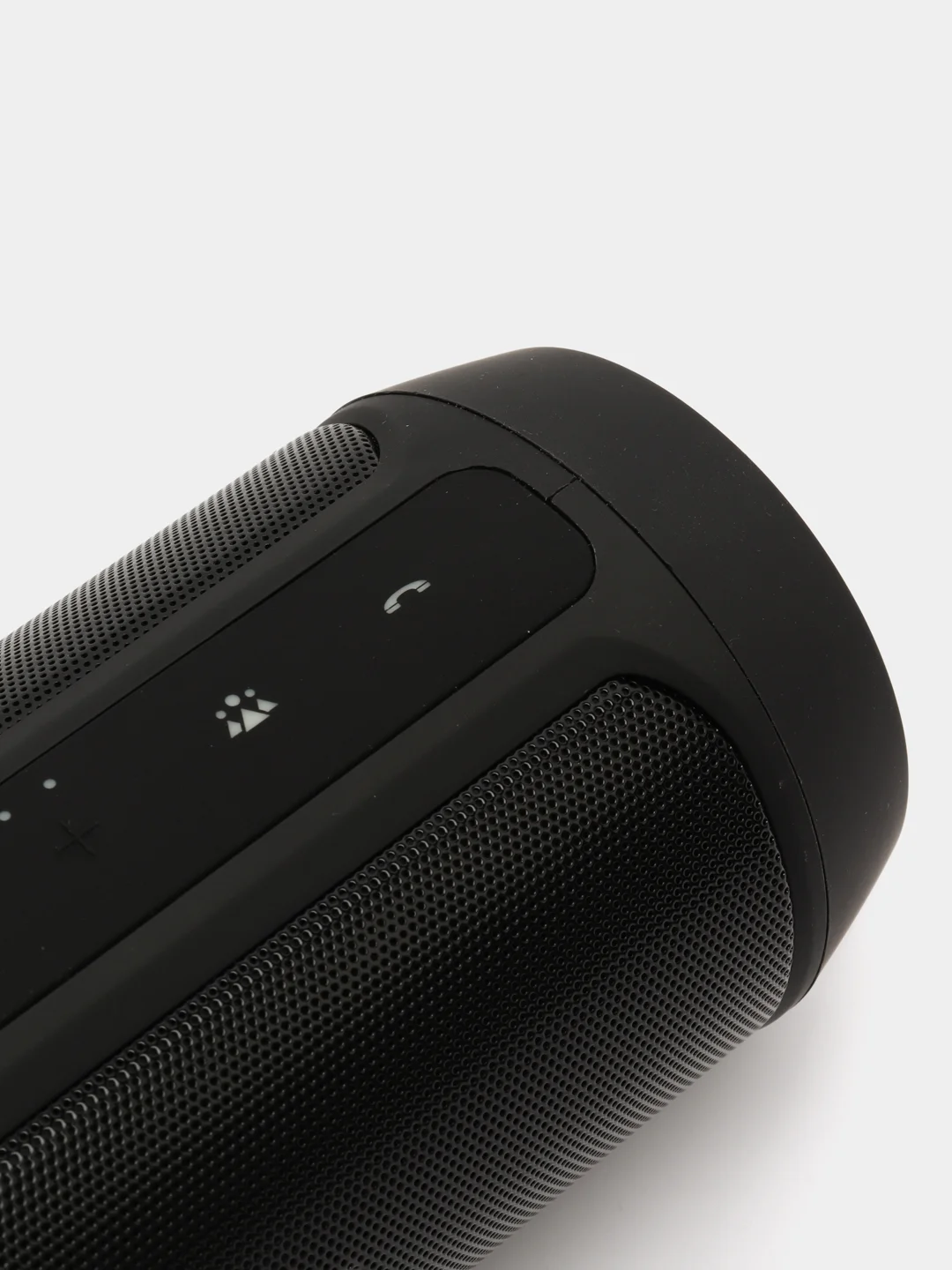 Черный портативная аудио колонка charge 2+ plus 15 Вт, Bluetooth AUX, Power Bank, 5800 мА* - 11 ч