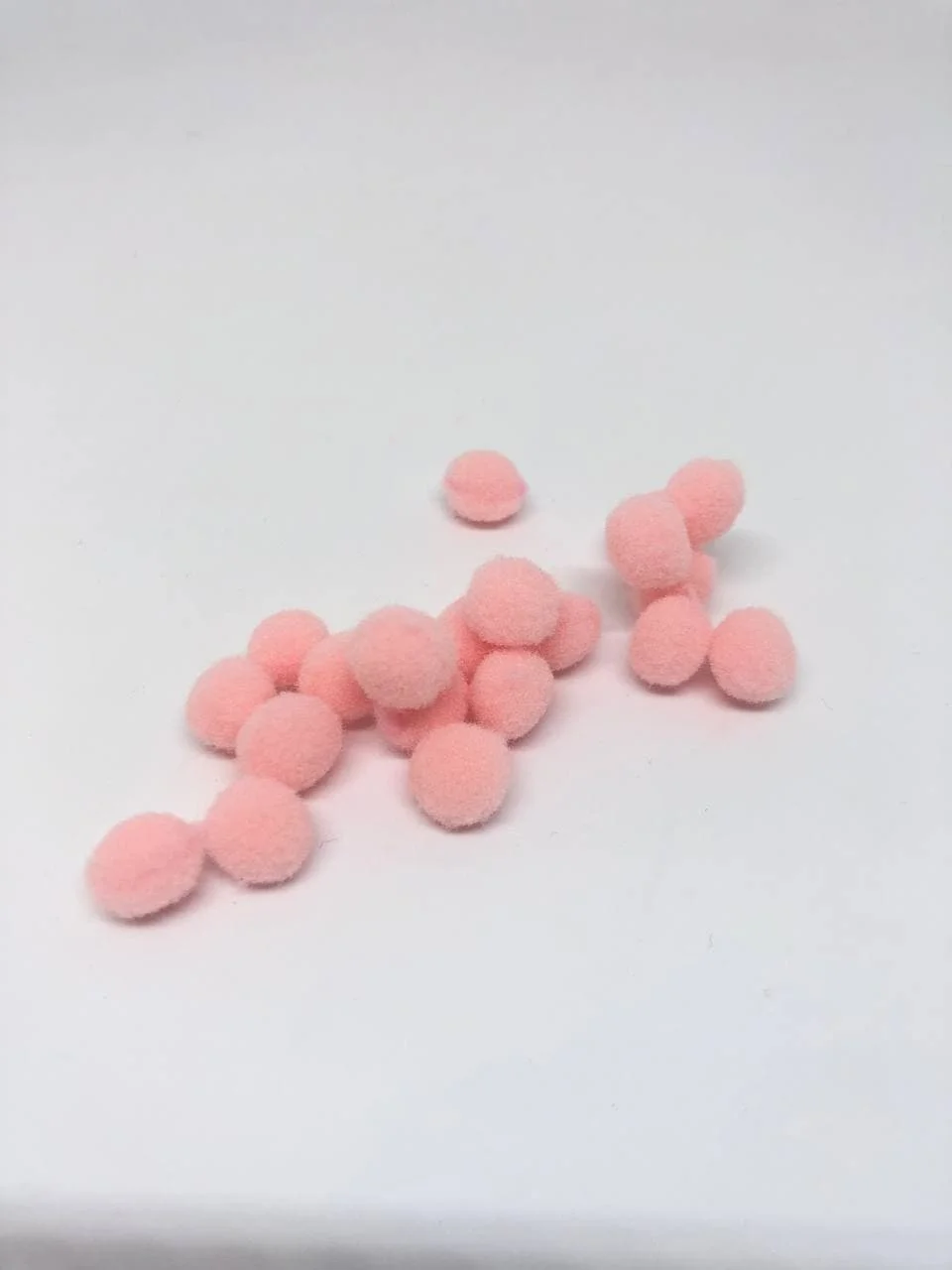Пудровый помпоны Premium 1 см (20 шт)