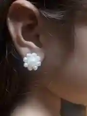 Клипсы детские из искусственного жемчуга / клипсы жемчужные