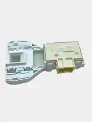 Замок УБЛ люка стиральной машины Indesit C00297327