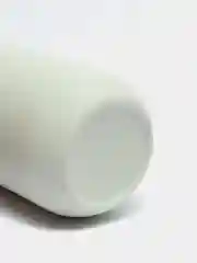 Белый стакан для зубной щетки. Чашка для чистки зубов и мытья рта.