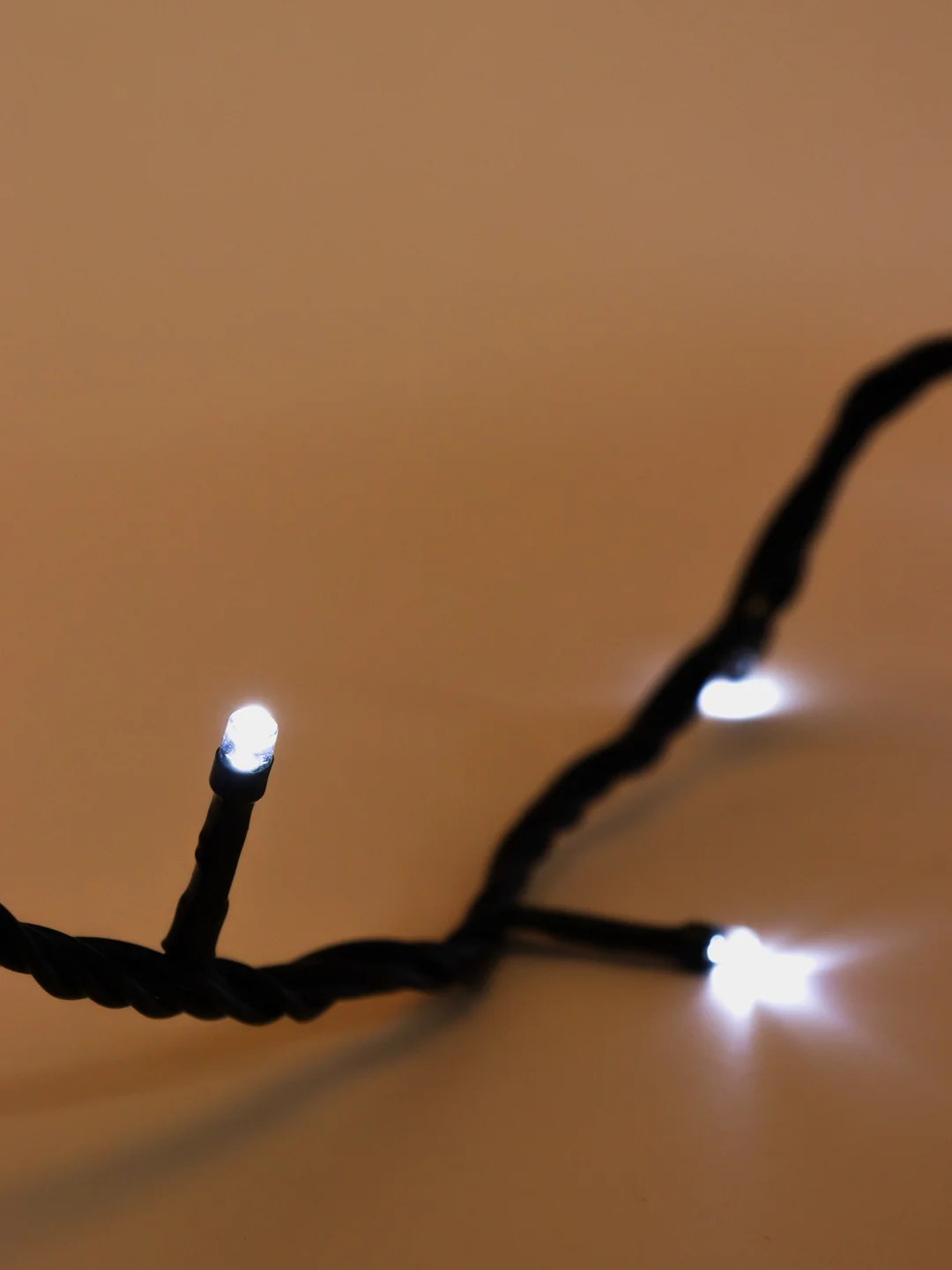Гирлянда Нить 140 LED Белый Холодный 12,7 м, темный провод, 220 В