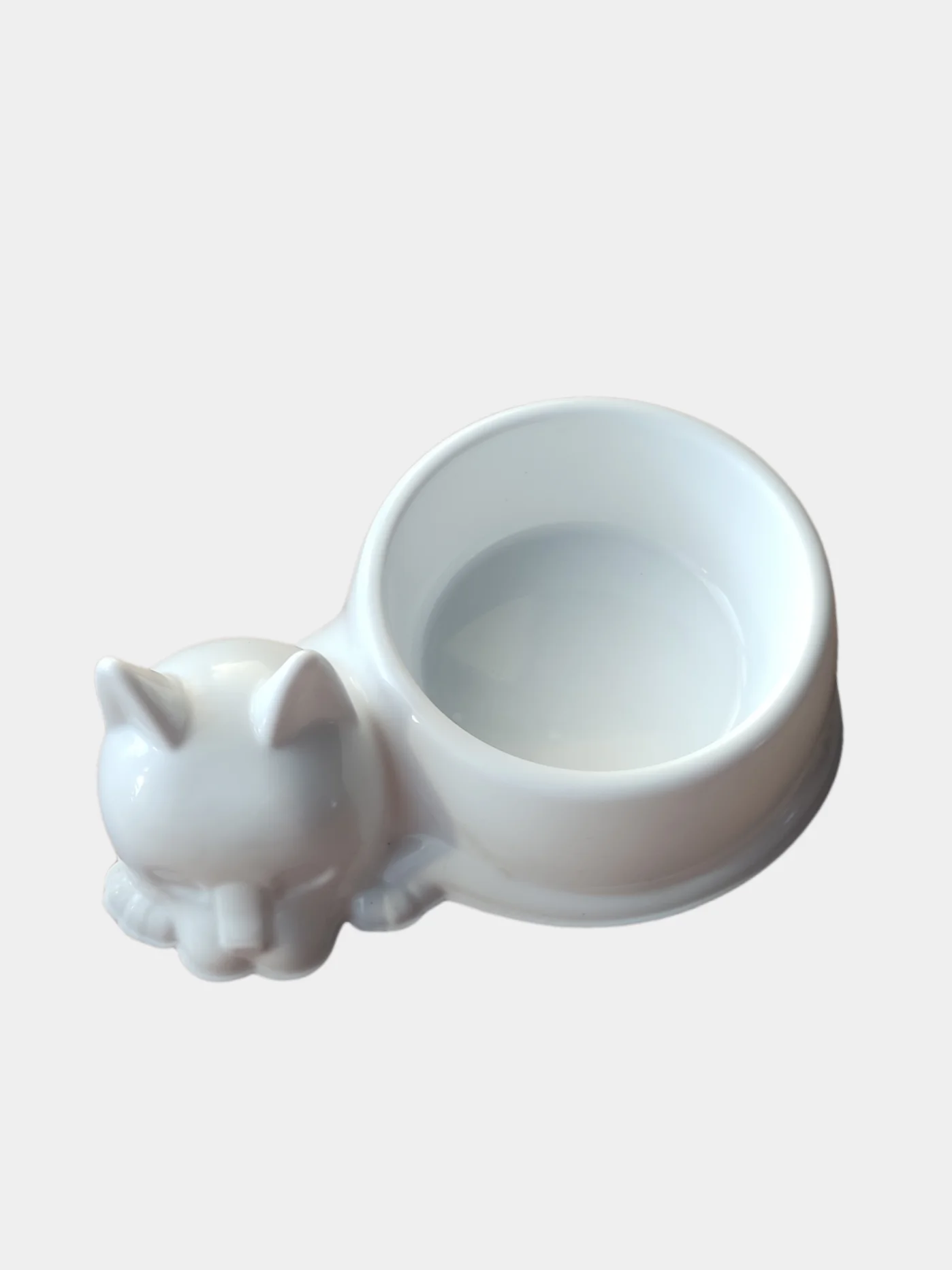 Миска для кошек, котят 0.5 л, пластик, белая