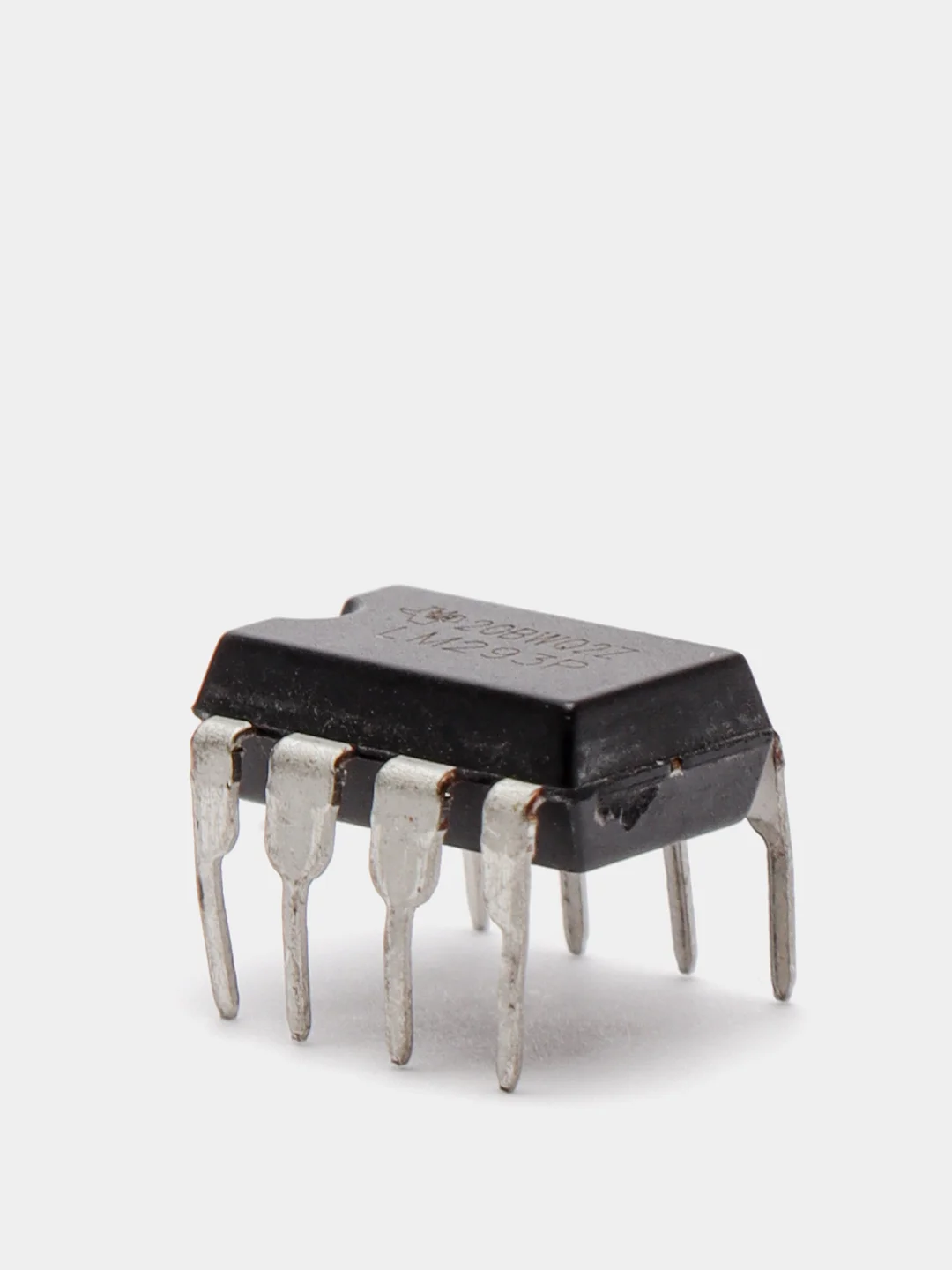 Микросхема LM293P DIP-8