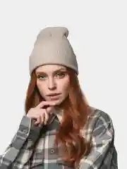Бежевый шапка бини женская