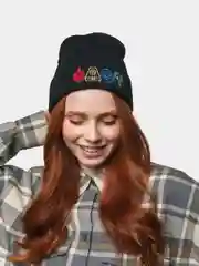 Шапка бини унисекс с нашивкой