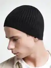 Черный мужская шапка