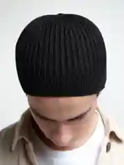 Черный мужская шапка