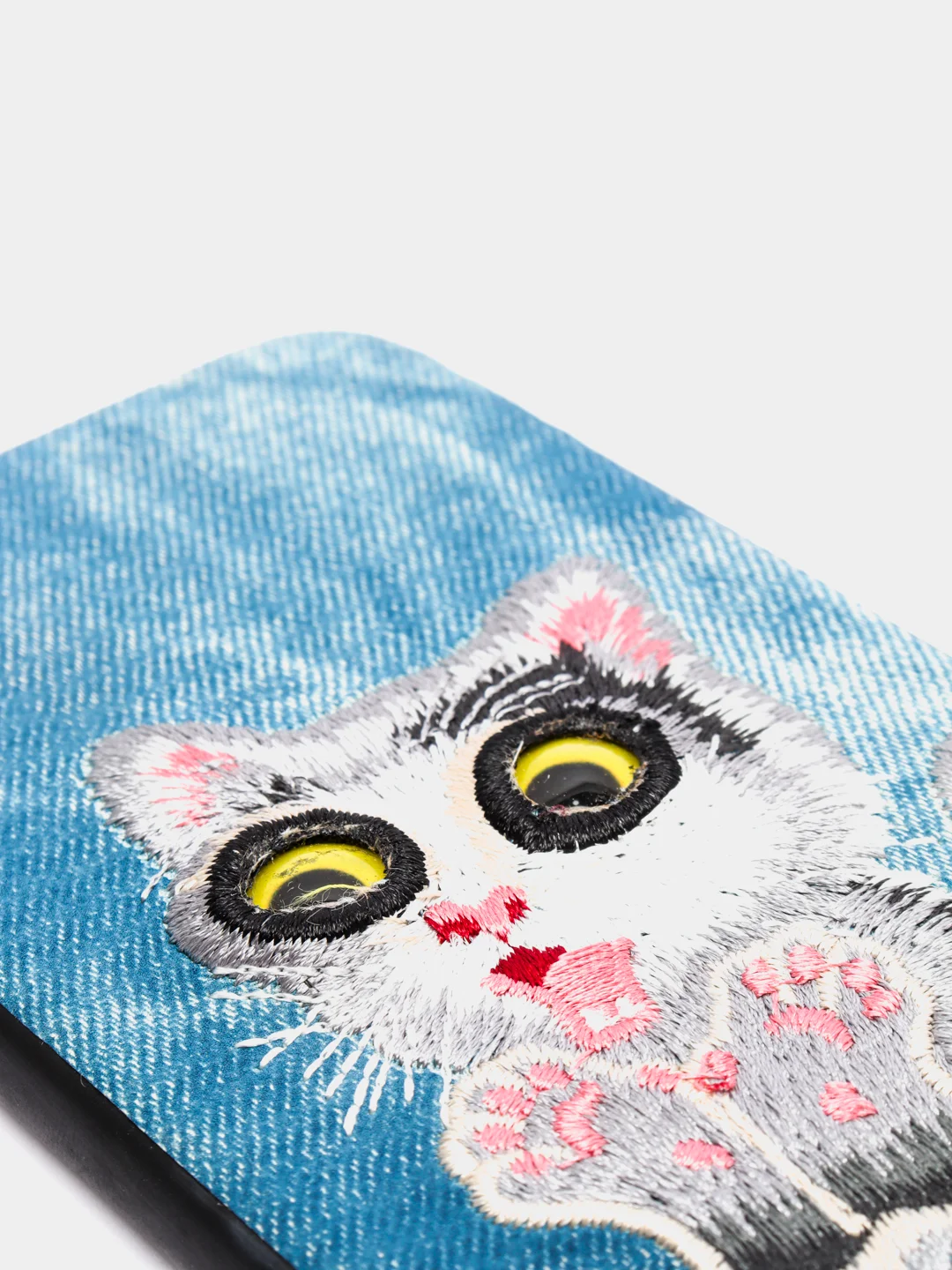 Голубой чехол iPhone XR