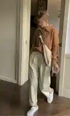 Свитер вязанный