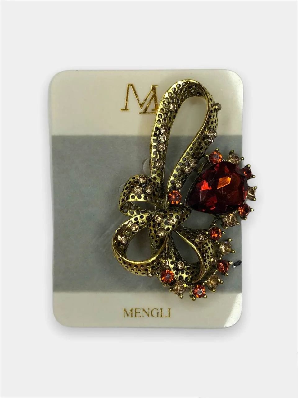 Кремовый брошь на одежду "Fashion Jewerly" / значек на одежду