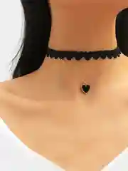 Багровый чокеры с подвеской