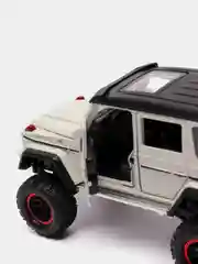Серебряный машина металлическая Mercedes CZ27A