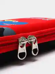 Красный пенал