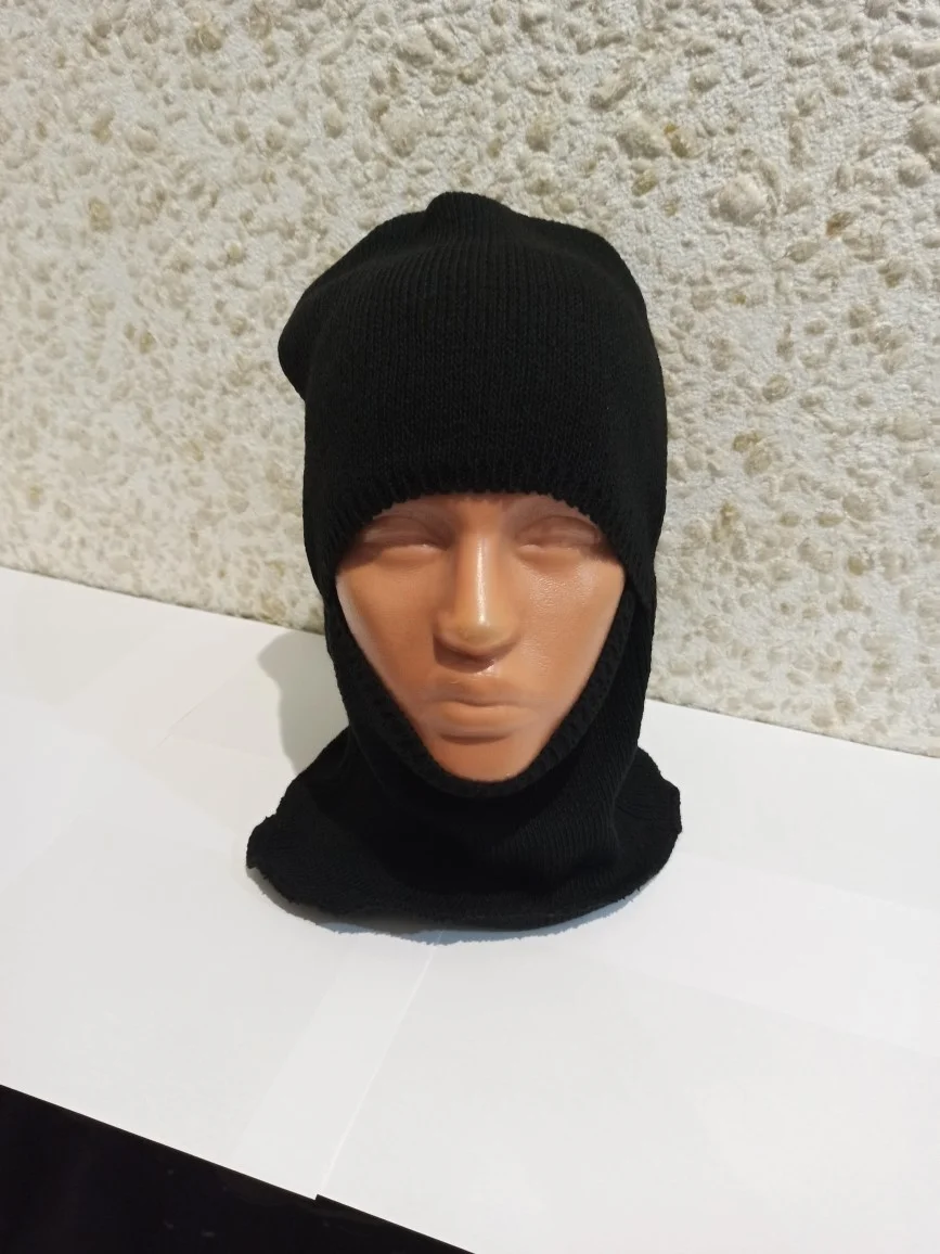 Черный балаклава вязанная