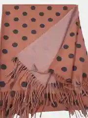 Кораллово-розовый палантин женский