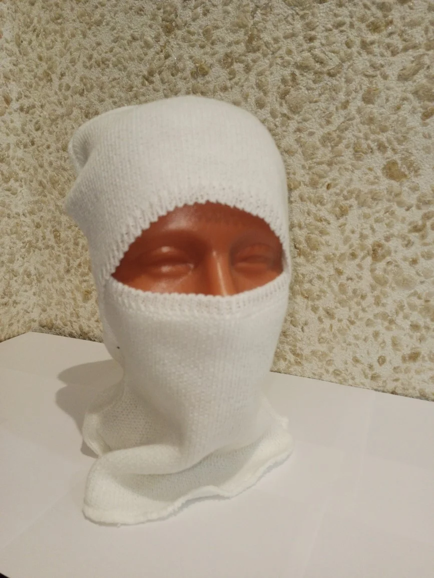 Черный балаклава вязанная
