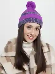 Сиреневый шапка женская зимняя на флисе с помпоном