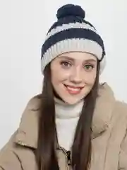Серый шапка женская зимняя на флисе с помпоном
