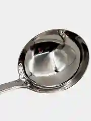 Половник кулинарный с рисунком, деревяная ручка нержавеющая сталь