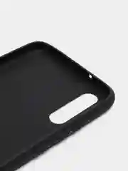 Черный чехол  HUAWEI P20